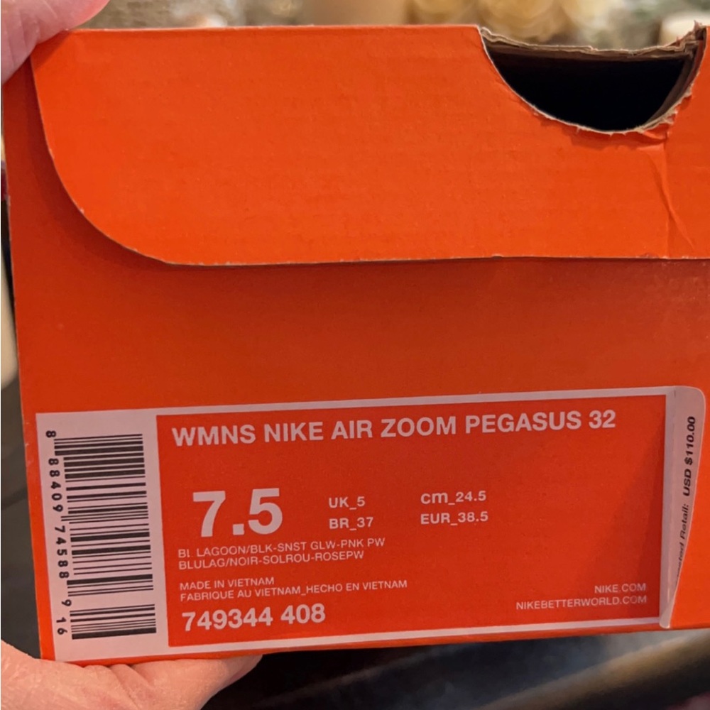 Nike |  Women’s Air Zoom Pegasus 32 Size 7 1/2 - Picture 5 of 6